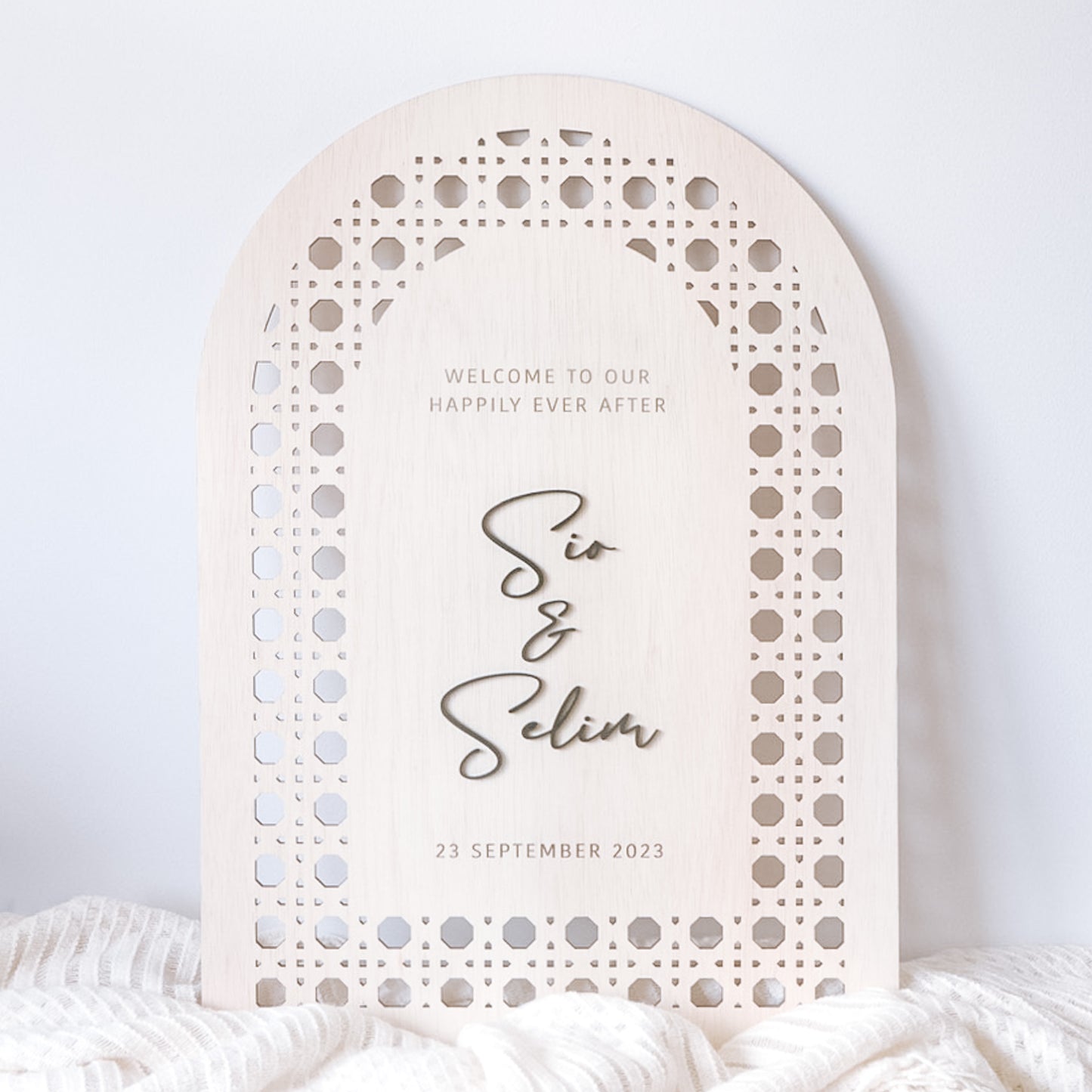 BOHO Rattan Wedding Welcome Signage (Arch)