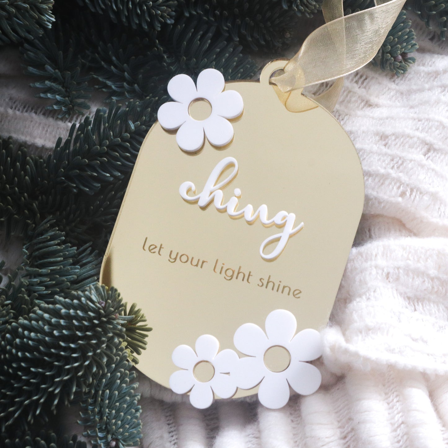 DAISY Personalised Christmas Ornaments (Oblong Shape)