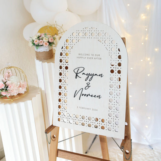 BOHO Rattan Wedding Welcome Signage (Arch)