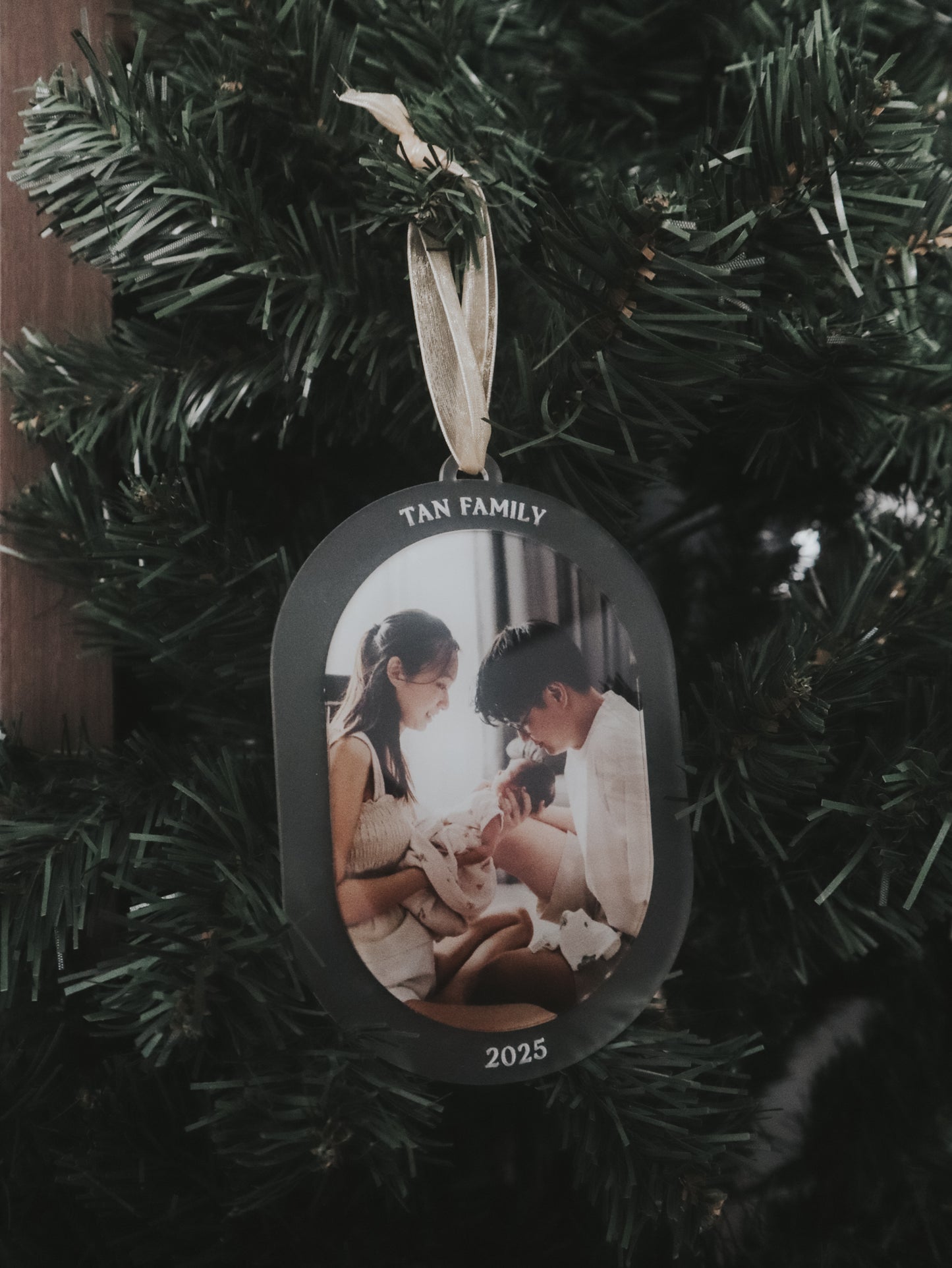 LEIA Personalised Photo Ornament