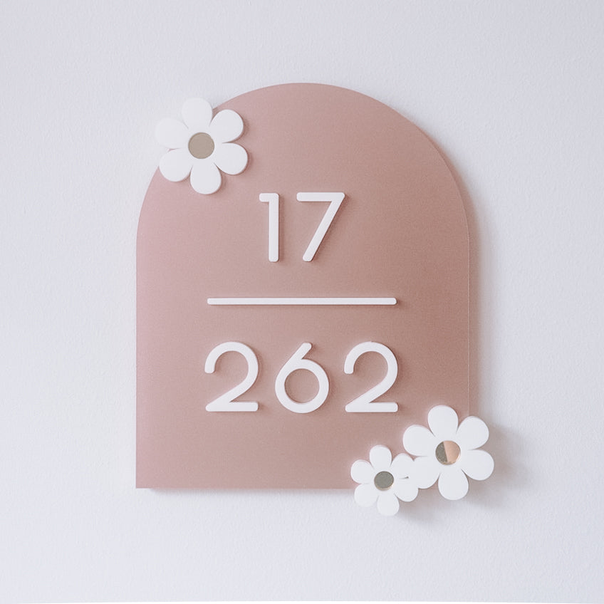 DAISY Unit Number Sign (Arch Shape)